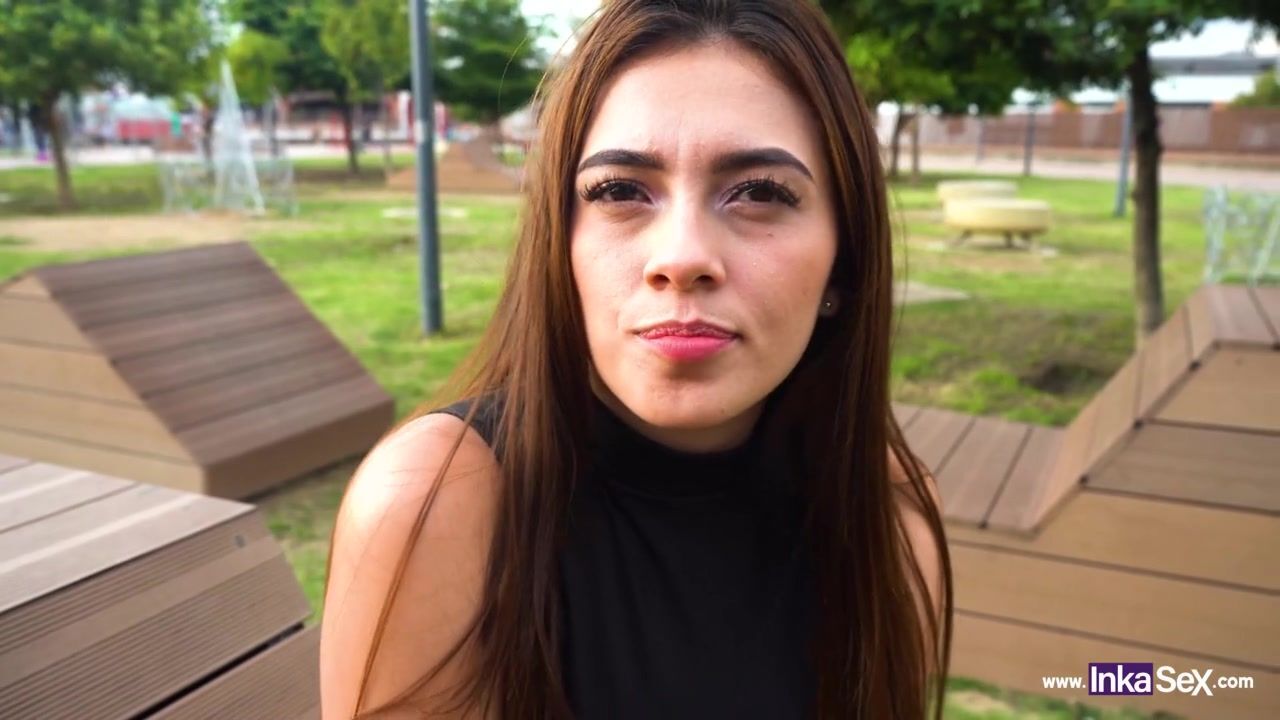 Estudiante adicta al sexo es pillada Camila Mush - Rough