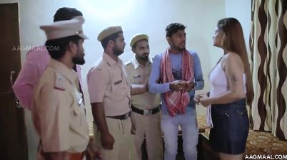 Doodhwala Unrated (2023) LeoApp Hindi Hot Short Film - Babe