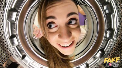 Stuck In A Washing Machine - Buxom beauty Josephine Jackson in Hotel Laundry room threesome