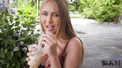 Stunning cougar beauty memorable xxx scene