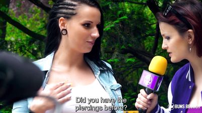 Bums Besuch - Jolee Love Seduces And Bangs Amateur Guy 1 - Jolee Love