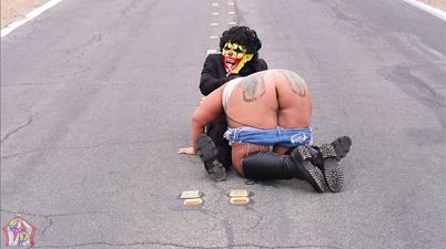 Stranded BBW Cow Girl Blows Dick For A Ride