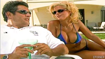 Wet Busty Blonde Fucked by the Pool - Outdoor vintage hardcore