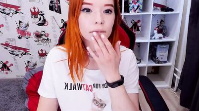 Young Kinky Asian Redhead Solo On Webcam - Big Naturals